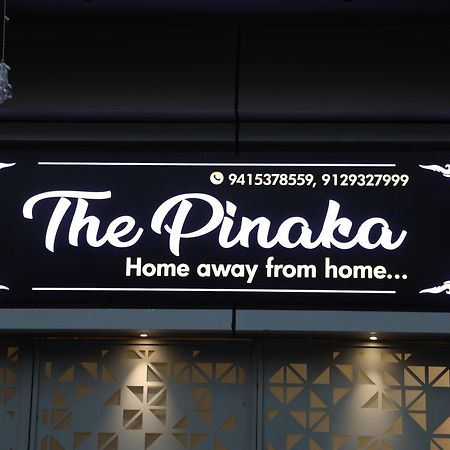 Hotel Pinaka Inn ラクナウ エクステリア 写真