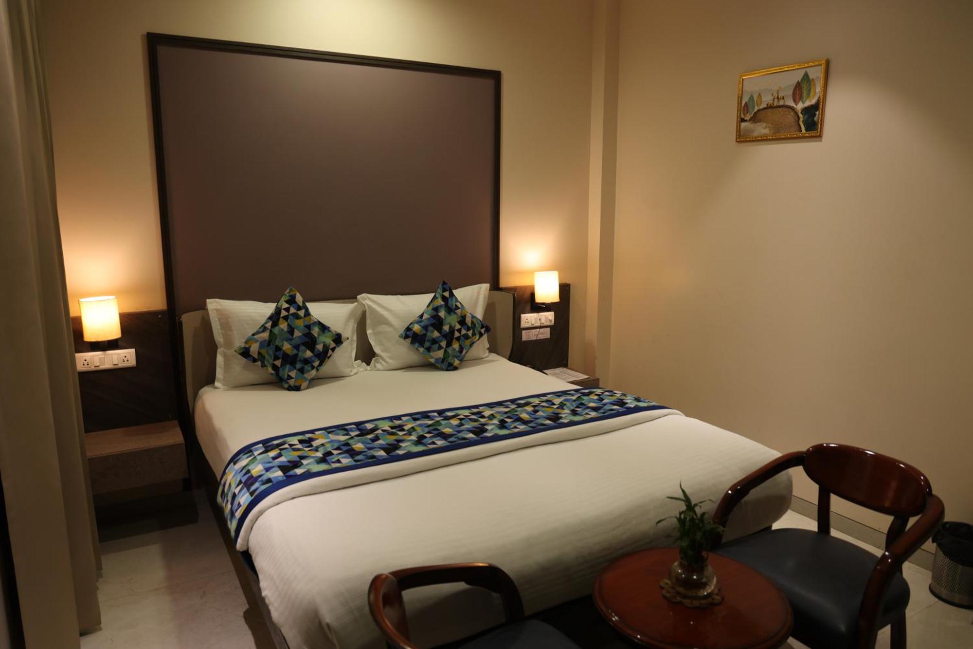 Hotel Pinaka Inn ラクナウ エクステリア 写真